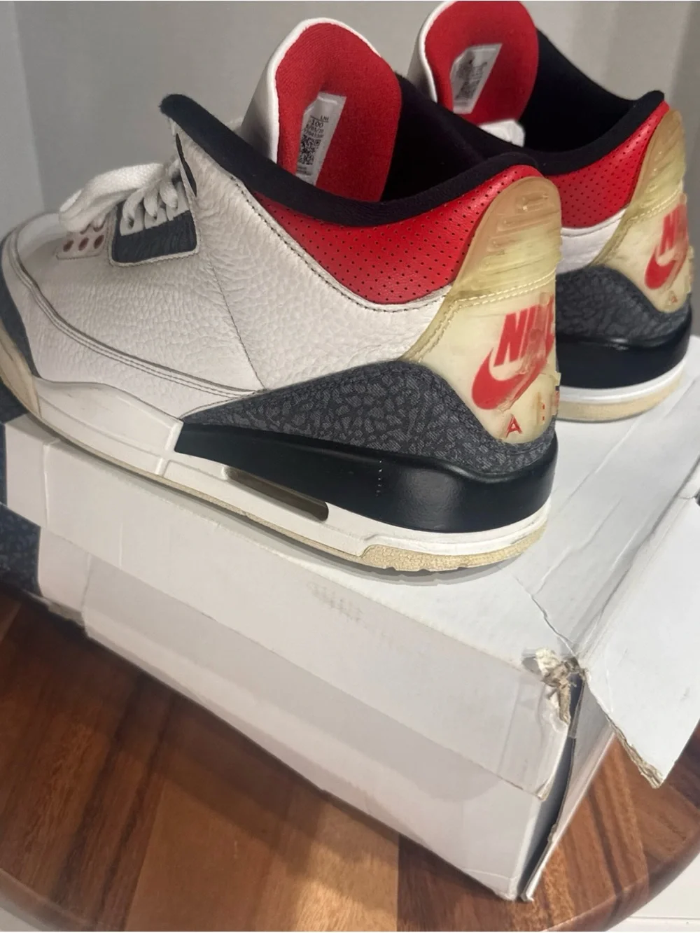 Men’s Size 10.5 - Jordan 3 Retro Denim SE Fire Red 2020 - CZ6431 100